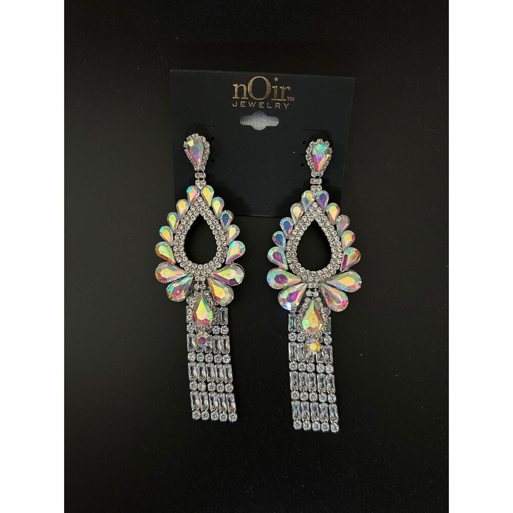 NEW Noir Pierced Earrings